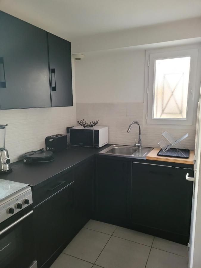 Appartement Avec Exterieur Aigues-Mortes Exterior photo
